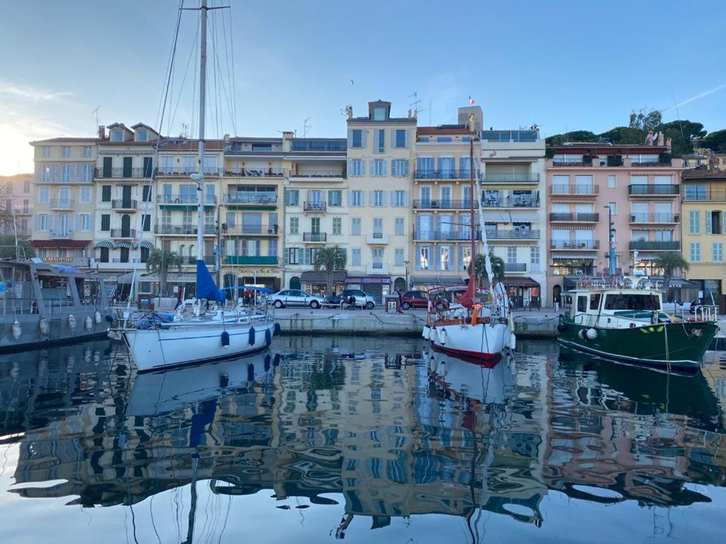 Cannes Old Port, Seafront & Seaview, Yacht Show Port Bagian luar foto
